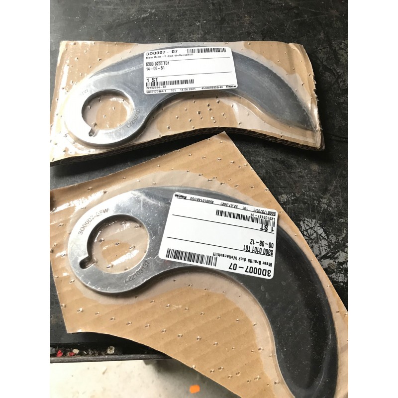 COUTEAU LAMES CRANTÉ NEUF STEPHAN UM 44