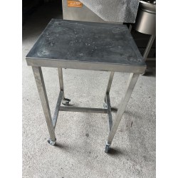 TABLE INOX 50/50 CM - HAUTEUR 78 CM